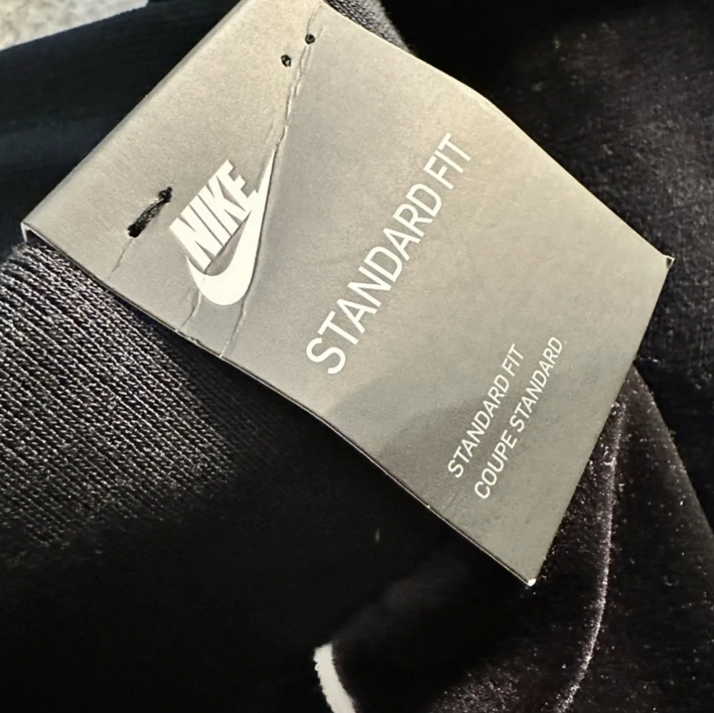 NWT Women's Nike Velour Joggers - Picture 4 of 9